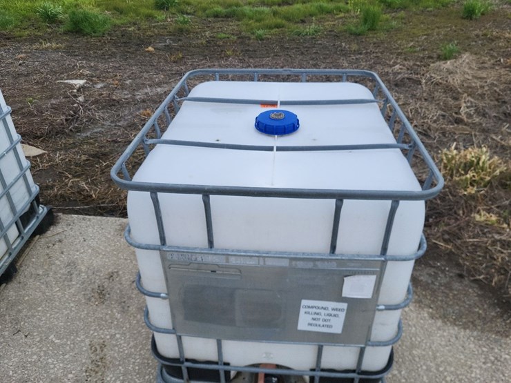 tote-w/valve---tag-#1239-image-3