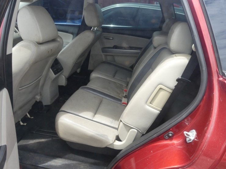 2011-mazda-cx9-image-7