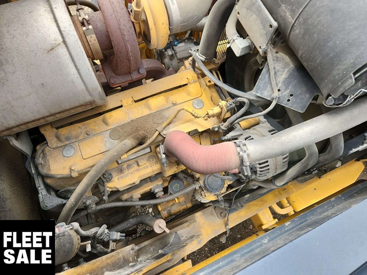 deere-410l-image-28