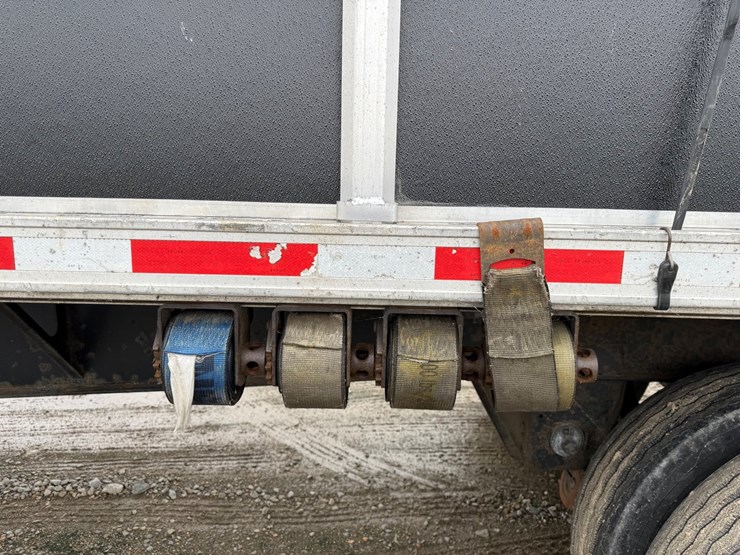 2016-fontaine-flat-bed-trailer-image-28