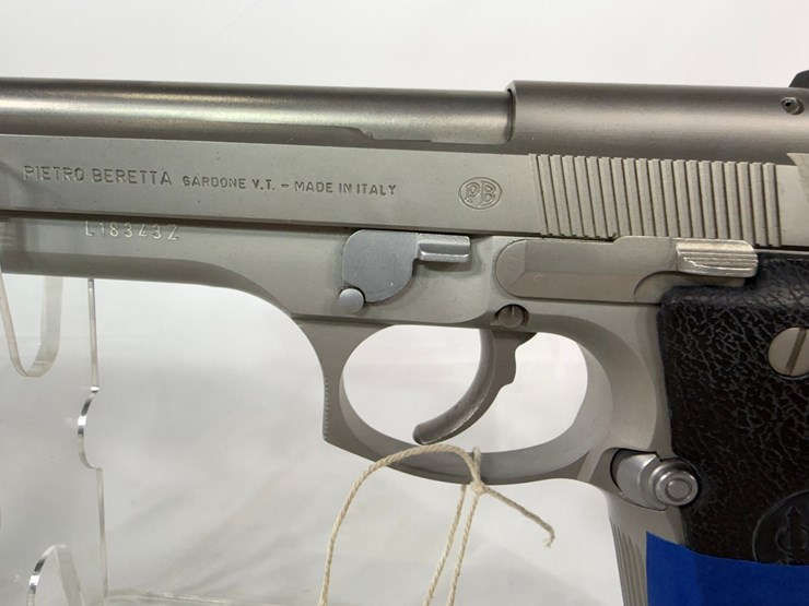 #41-•-beretta-92fs-9mm-pistol-l183432-image-8