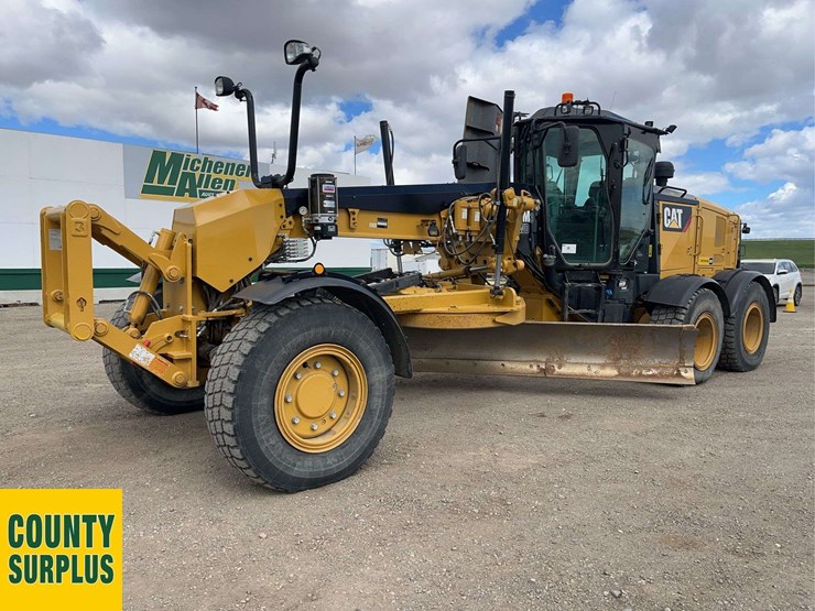 caterpillar-160m3-awd-image-1