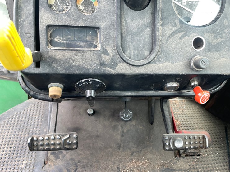 john-deere-8640-image-24