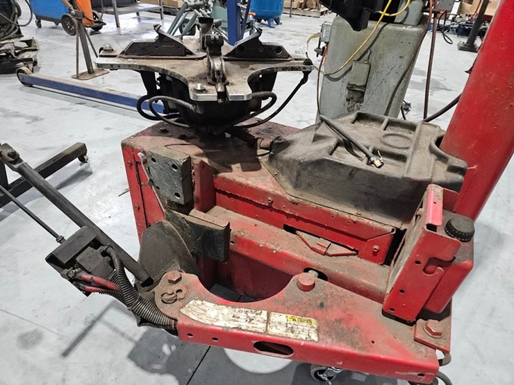 #6187-•-coats-rim-clamp-7060ax-tire-changer-image-14