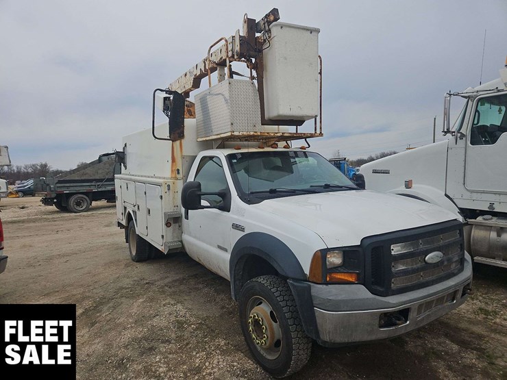 2006-ford-f550-image-2