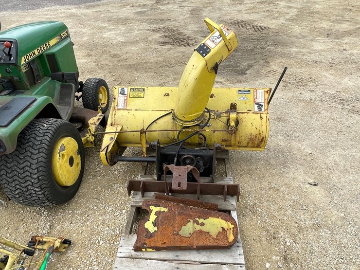 john-deere-318-image-24