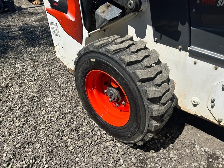 2021-bobcat-s76-image-13