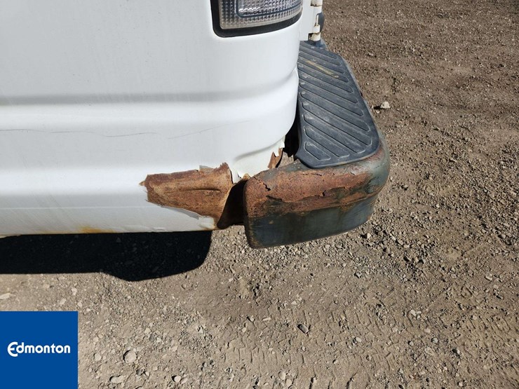 2011-ford-cargo-image-39