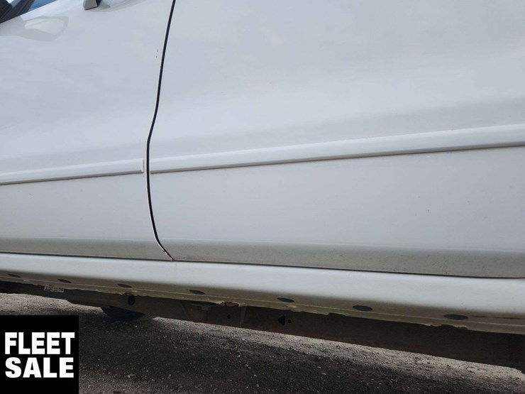 2015-chevrolet-silverado-1500-image-40