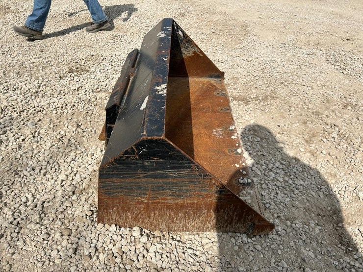2019-ditch-witch-sk1050-image-10