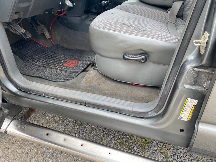 2008-dodge-2500-image-26