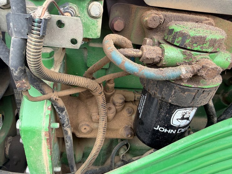 2004-john-deere-6420-image-45