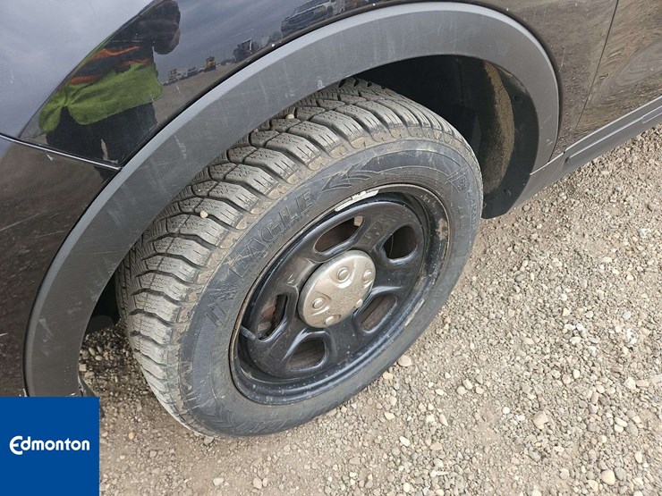 2019-ford-explorer-image-26