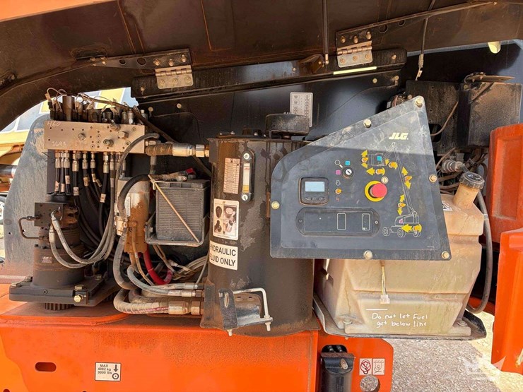 2022-jlg460sj-46ft-telescopic-boom-lift-image-9