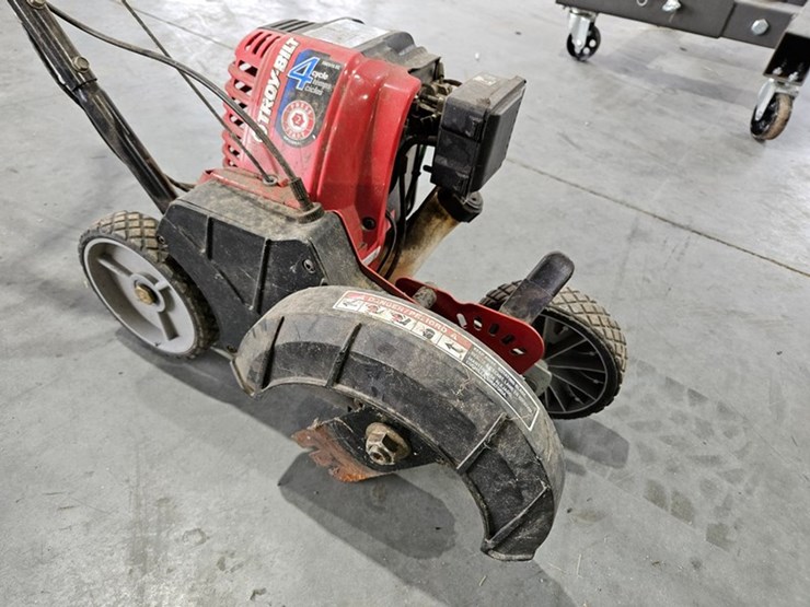 #6276-•-troy-bilt-sidewalk-edger-image-9