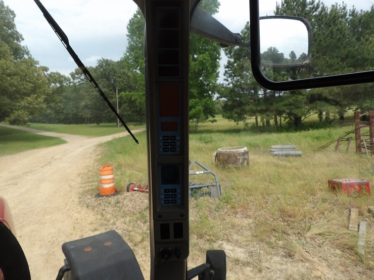 case-ih-mx270-image-21