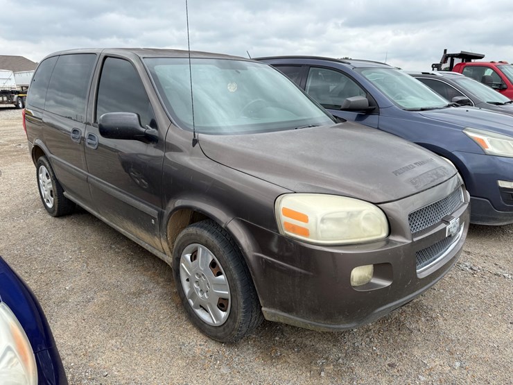 2008-chevrolet-uplander-image-2