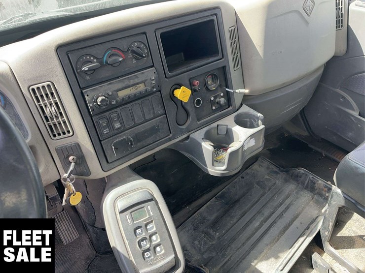 2012-international-durastar-4300-image-18