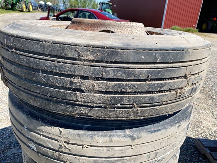 name-4---295/75r22.5-rims-and-tires-image-7