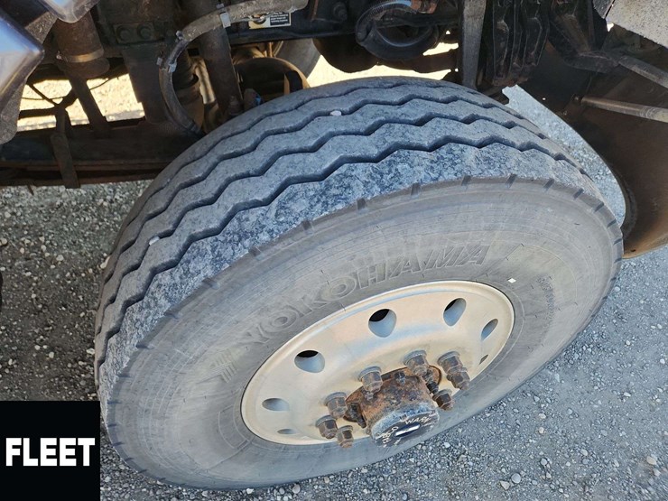 2012-kenworth-t370-image-36