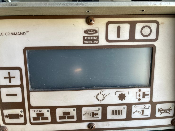 new-holland-d1000-image-42