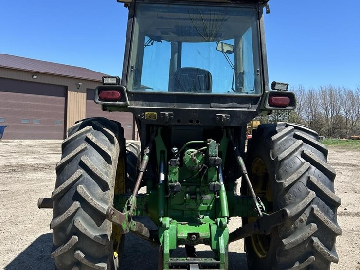 1990-john-deere-4755-image-6