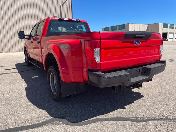 2020-ford-f350-xl-image-8