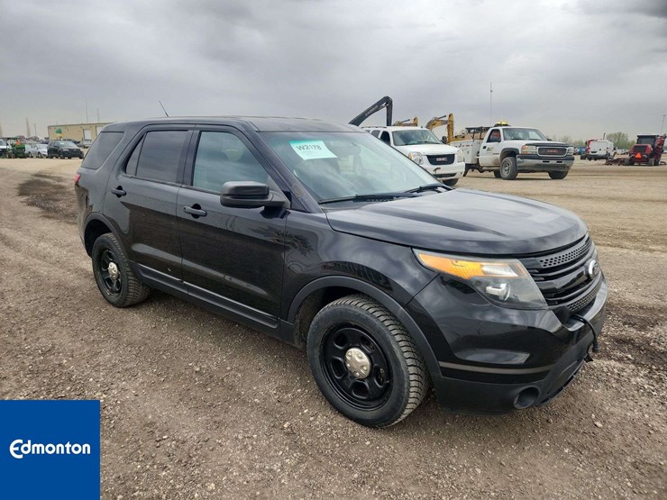 2015-ford-explorer-image-2
