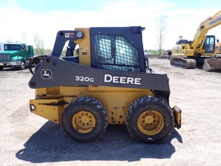 2019-deere-320g-image-4