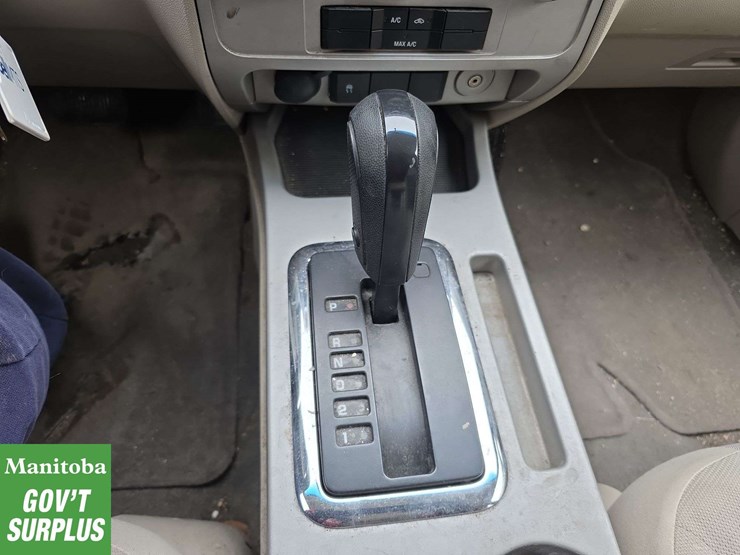 2008-ford-escape-image-22