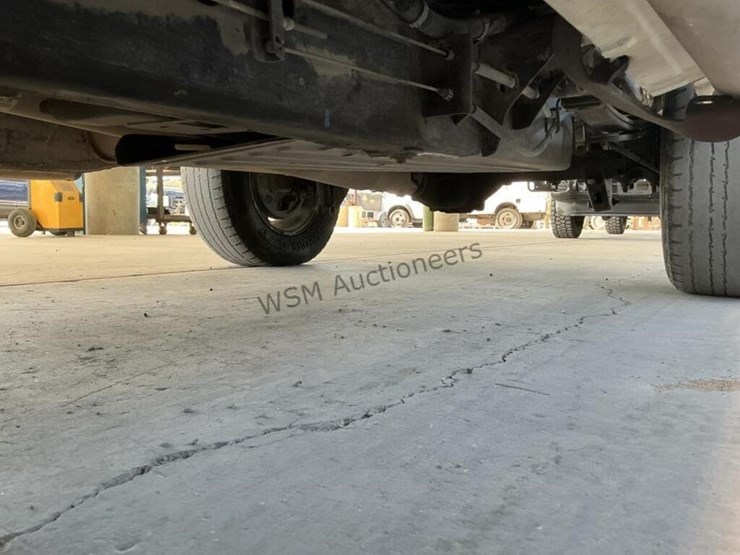 2011-chevrolet-silverado-1500-image-26