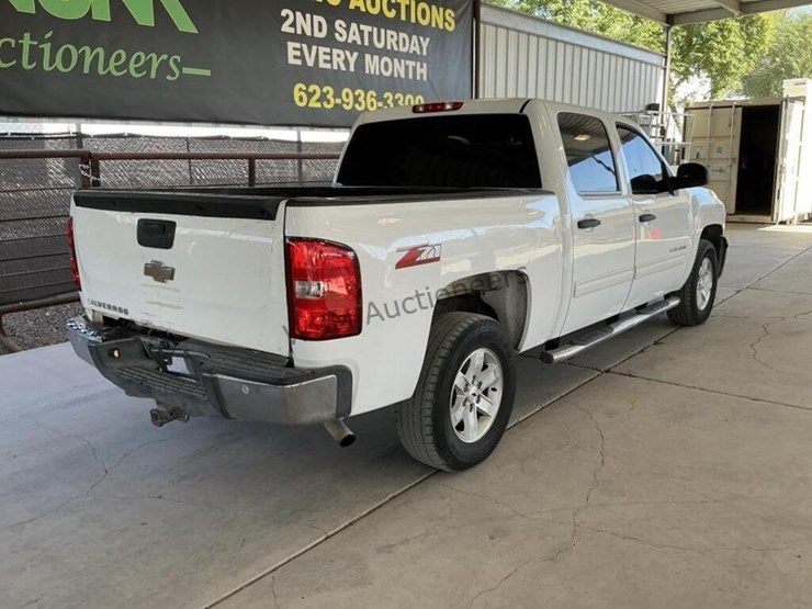 2011-chevrolet-silverado-1500-image-7