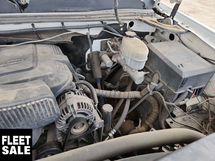 2012-chevrolet-silverado-2500hd-image-28