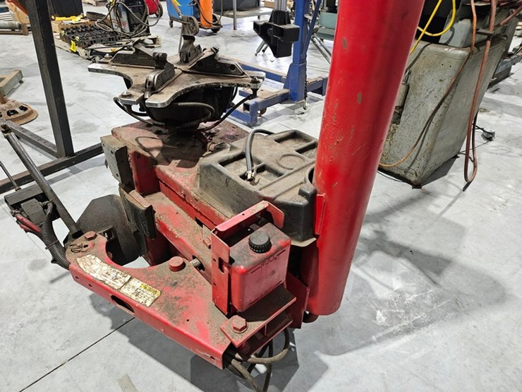 #6187-•-coats-rim-clamp-7060ax-tire-changer-image-13
