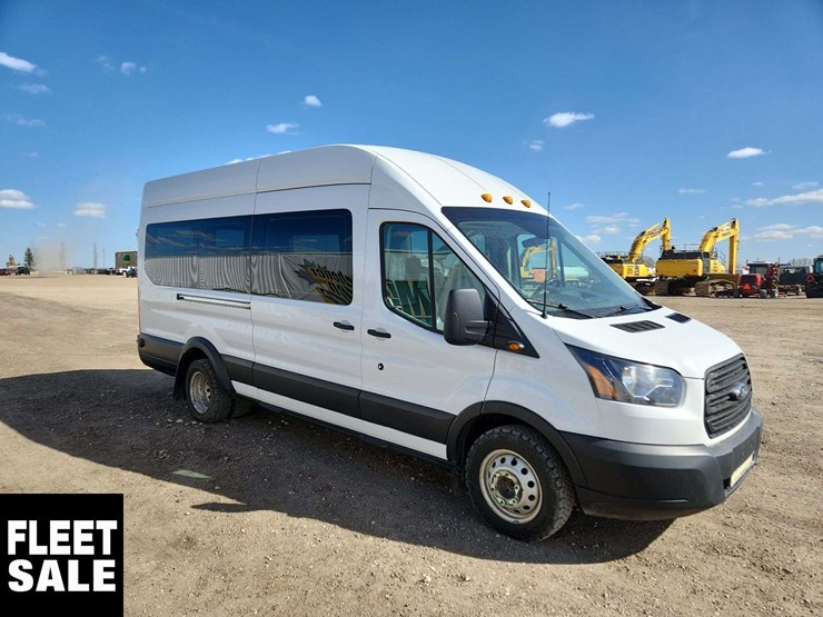 2019-ford-transit-image-2