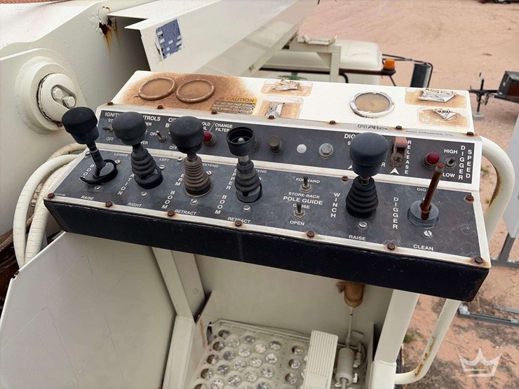 2000-international-4700-image-22