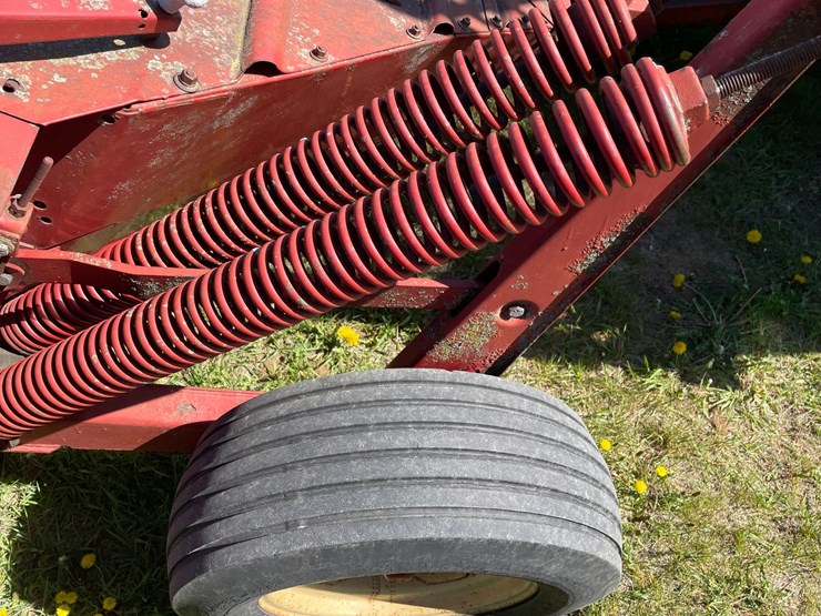 new-holland-488-image-17