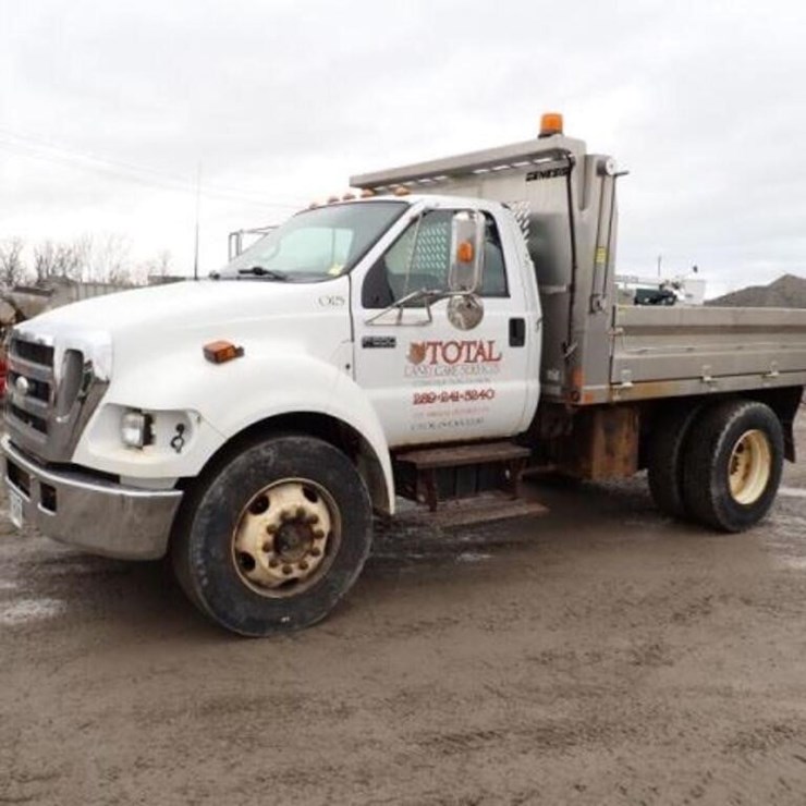 2006 FORD F650 XLT
