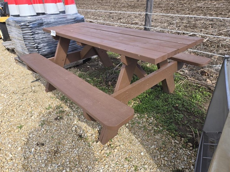 #492-•-6'-picnic-table-image-3