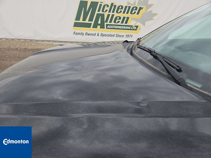 2019-ford-explorer-image-16