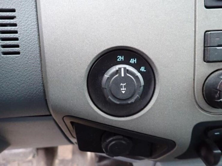 2011-ford-f350-xlt-image-14