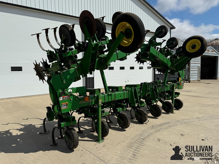 1998-john-deere-856-image-3