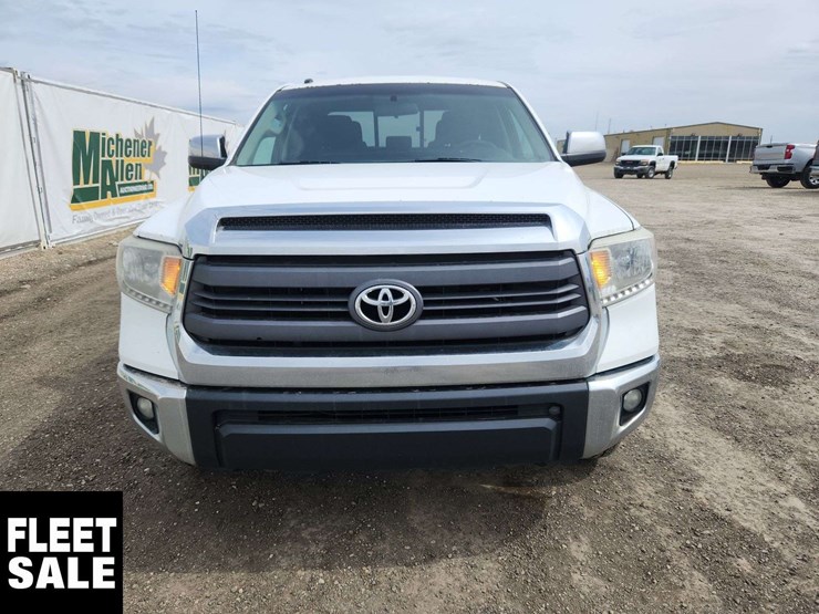 2014-toyota-tundra-image-9