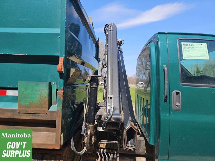 2005-gmc-topkick-c5500-image-23