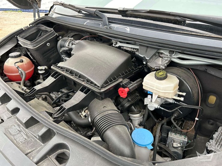 2021-mercedes-benz-sprinter-4500-image-8