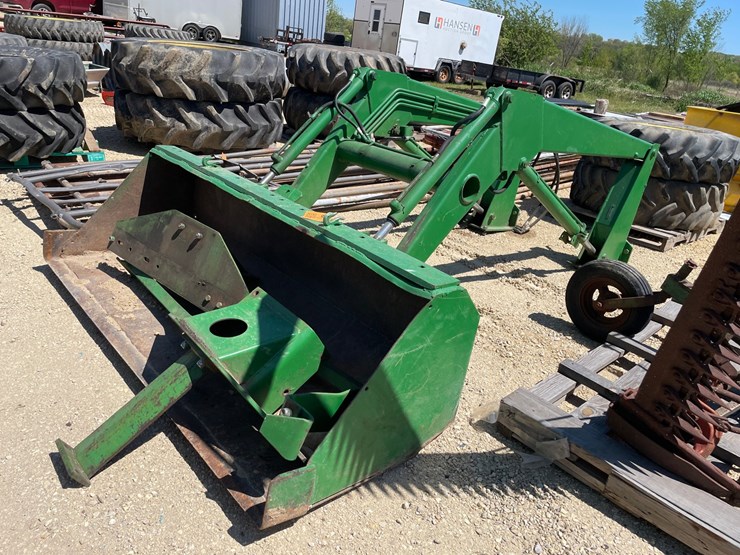 john-deere-148-image-1