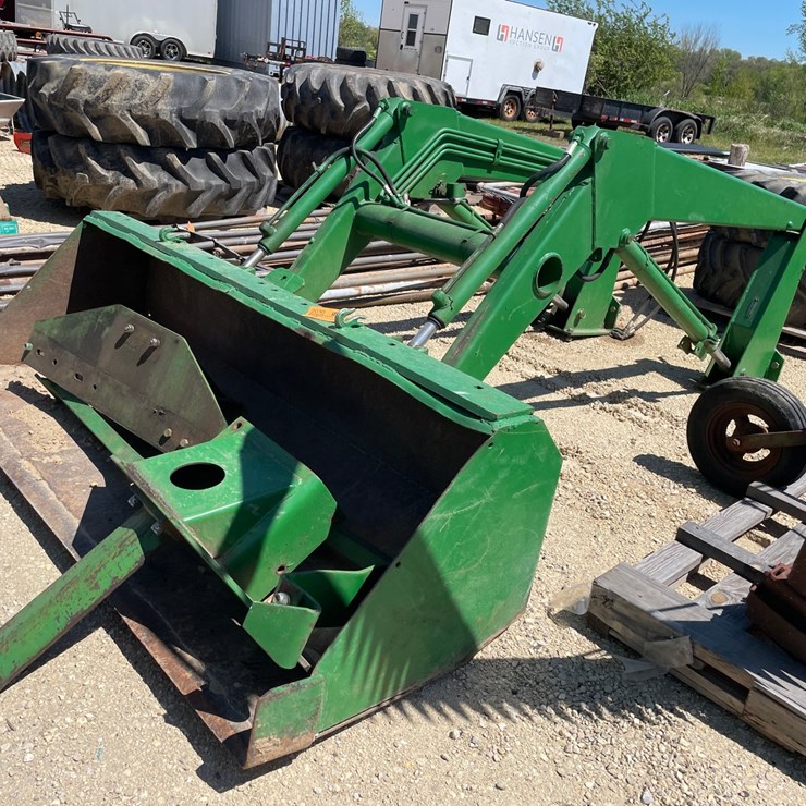JOHN DEERE 148