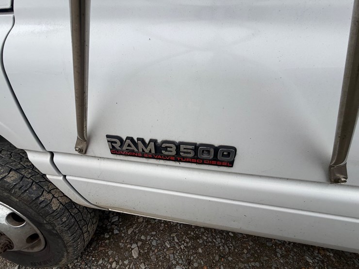 2001-dodge-ram-3500-image-20