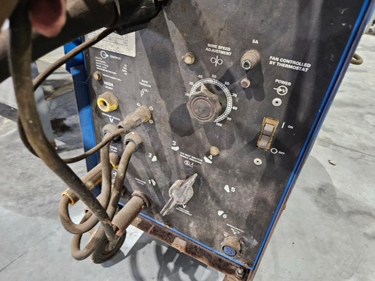 #6191-•-miller-millermatic-200-welder-image-10