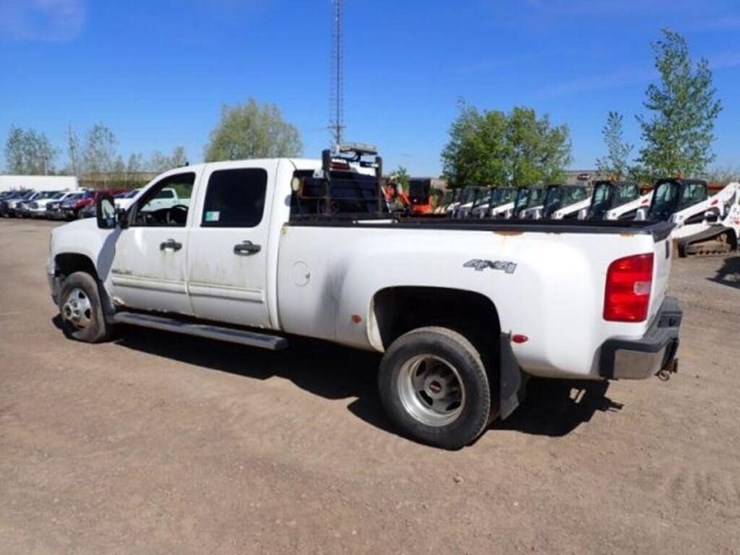2014-chevrolet-silverado-3500hd-image-7